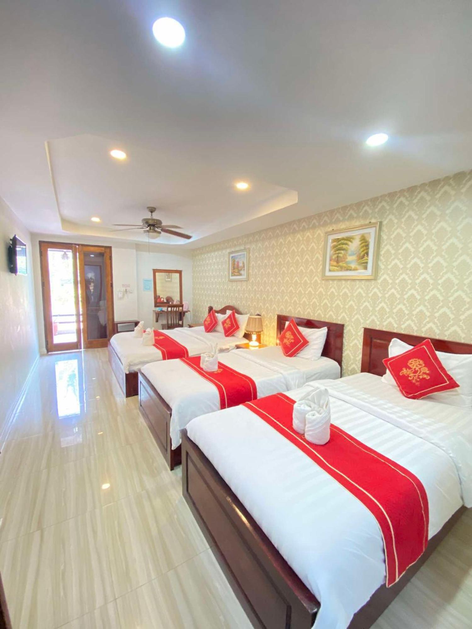 Golden Lotus Namkhan View Luang Prabang Esterno foto